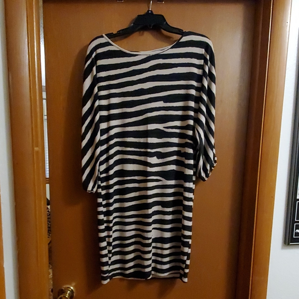 Cold-shoulder dress